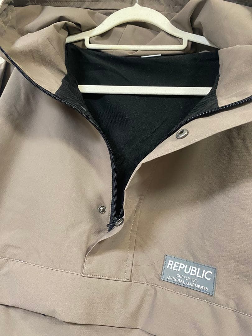 REPUBLIC スノーボードウェア フード付き