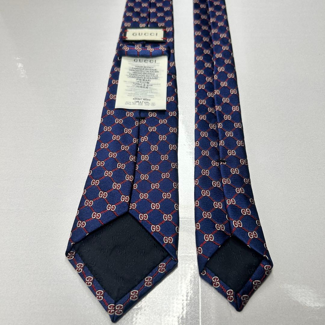 GUCCI グッチ 未使用級 近年タグ ネクタイGG柄 蜂 ビー 人気 ネイビー