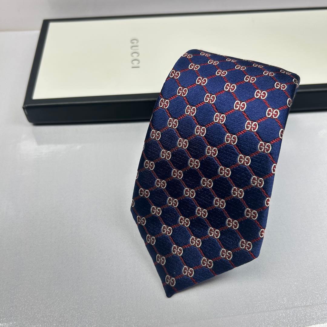 GUCCI グッチ 未使用級 近年タグ ネクタイGG柄 蜂 ビー 人気 ネイビー