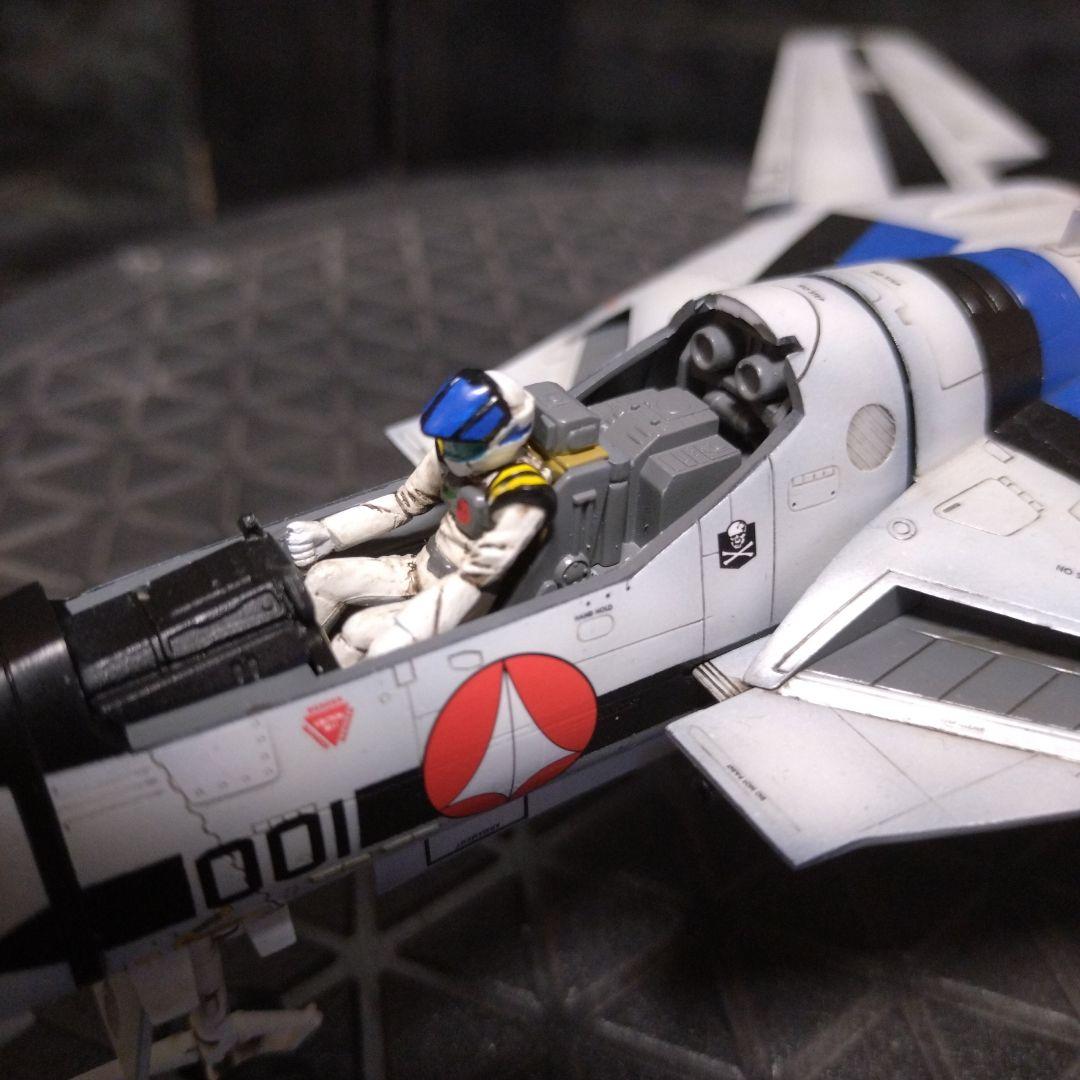 ハセガワ 1/48 VF-1S マックス機 塗装済み完成品