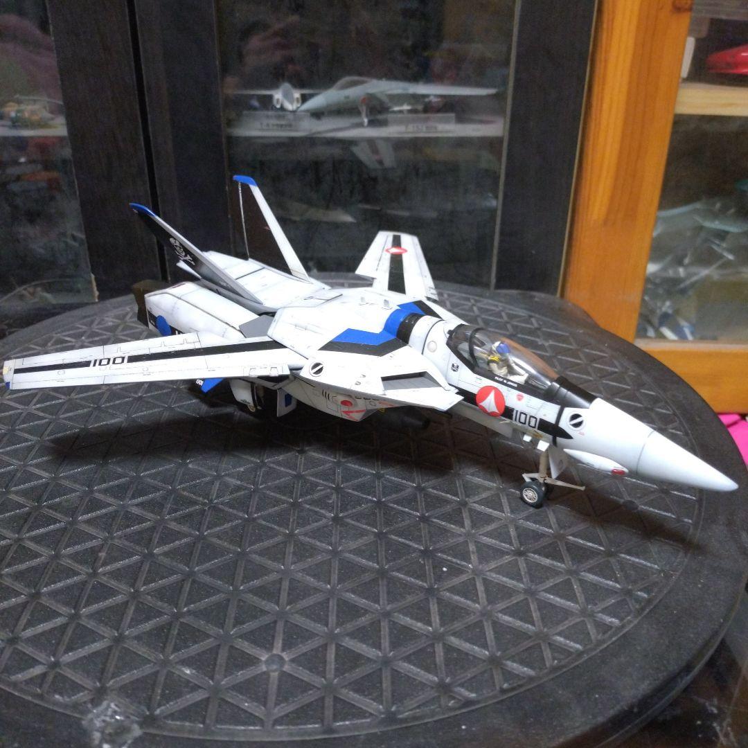ハセガワ 1/48 VF-1S マックス機 塗装済み完成品