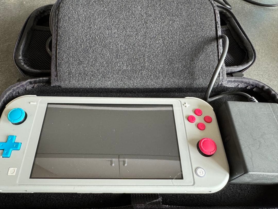 Nintendo Switch Lite本体 ザシアン・ザマゼンタ