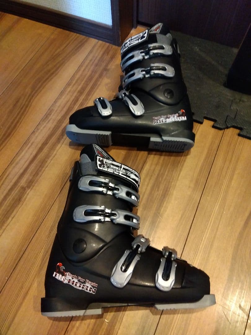 程度良好‼️CARVING/男女兼用/スキーセット・メンテ・WAX済み✔