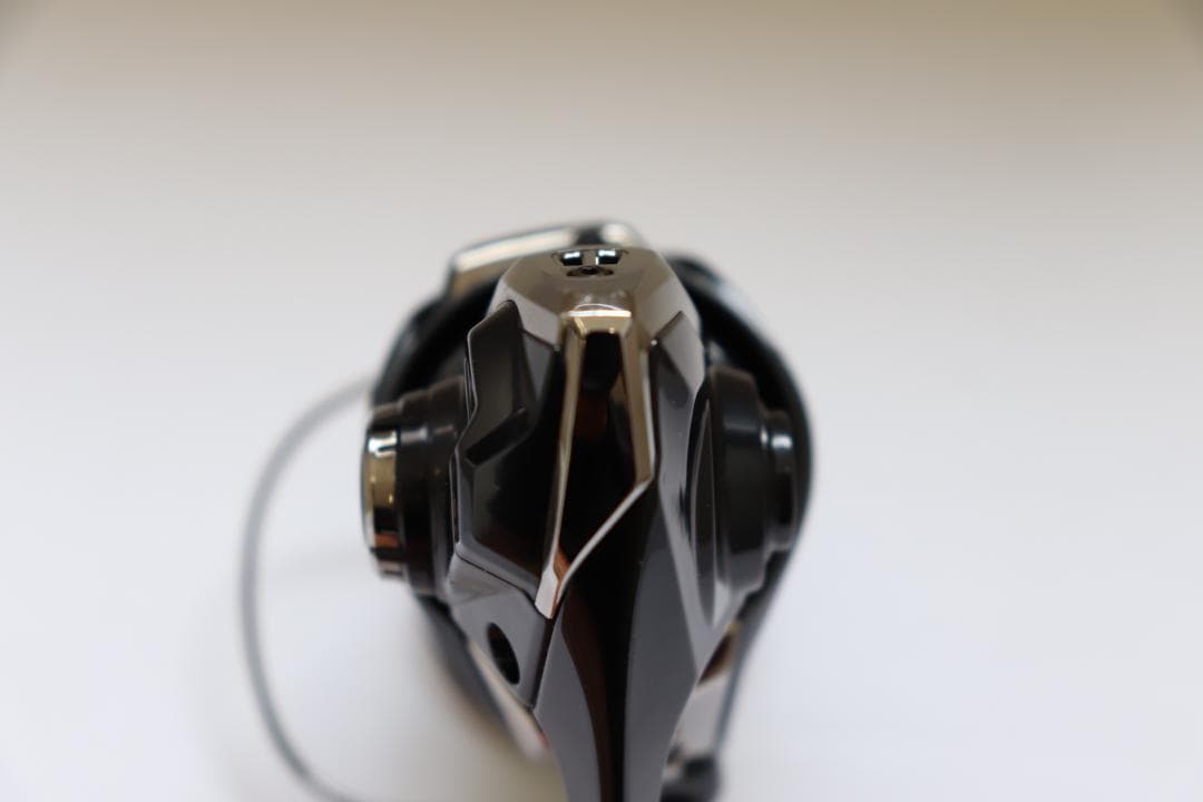 【美品 淡水使用のみ】シマノ19ヴァンキッシュC2500SXG バンキッシュ