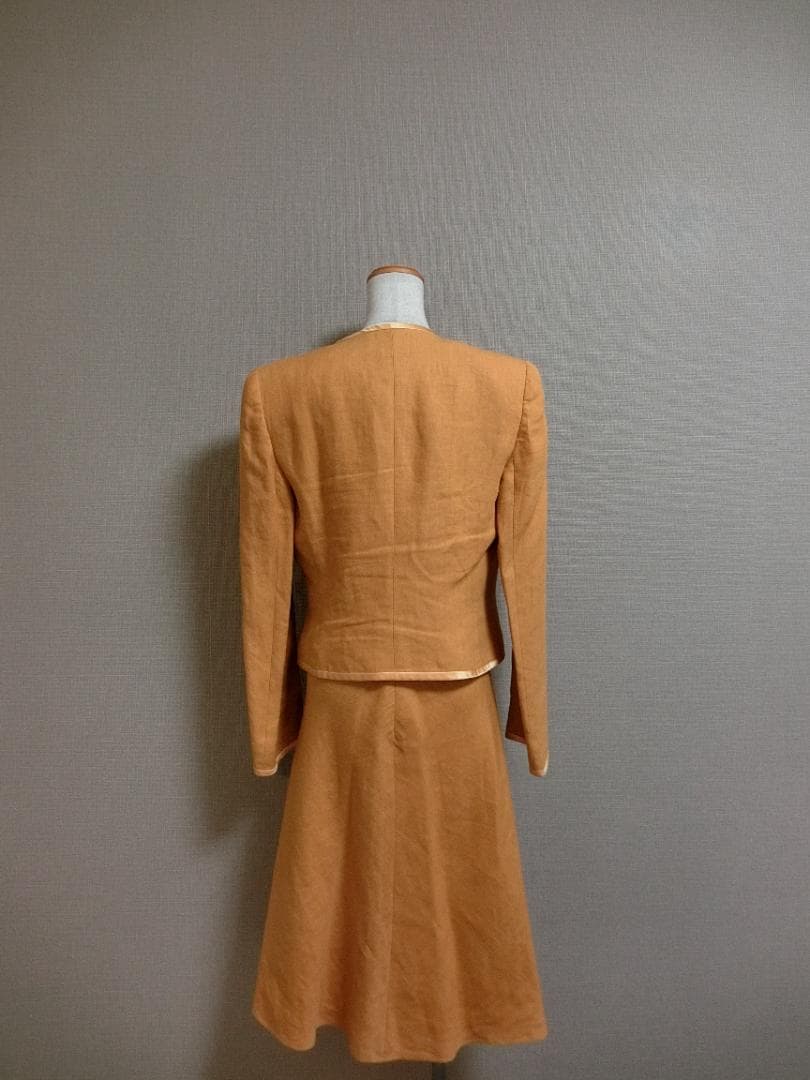 イタリア製　ヴァレンティノ　パイピング　リネン　スカート　セットアップ　４２