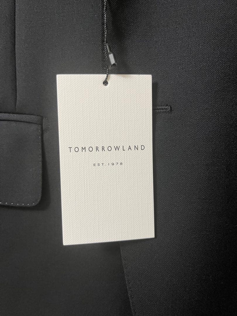 新品TOMORROWLAND ウール ソリッド シングルブレステッド2Bスーツ