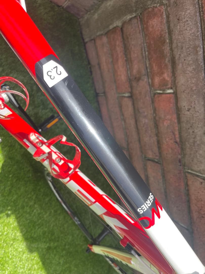 TREK ALPHA2.3 52cm レッド/ホワイト　アルミ