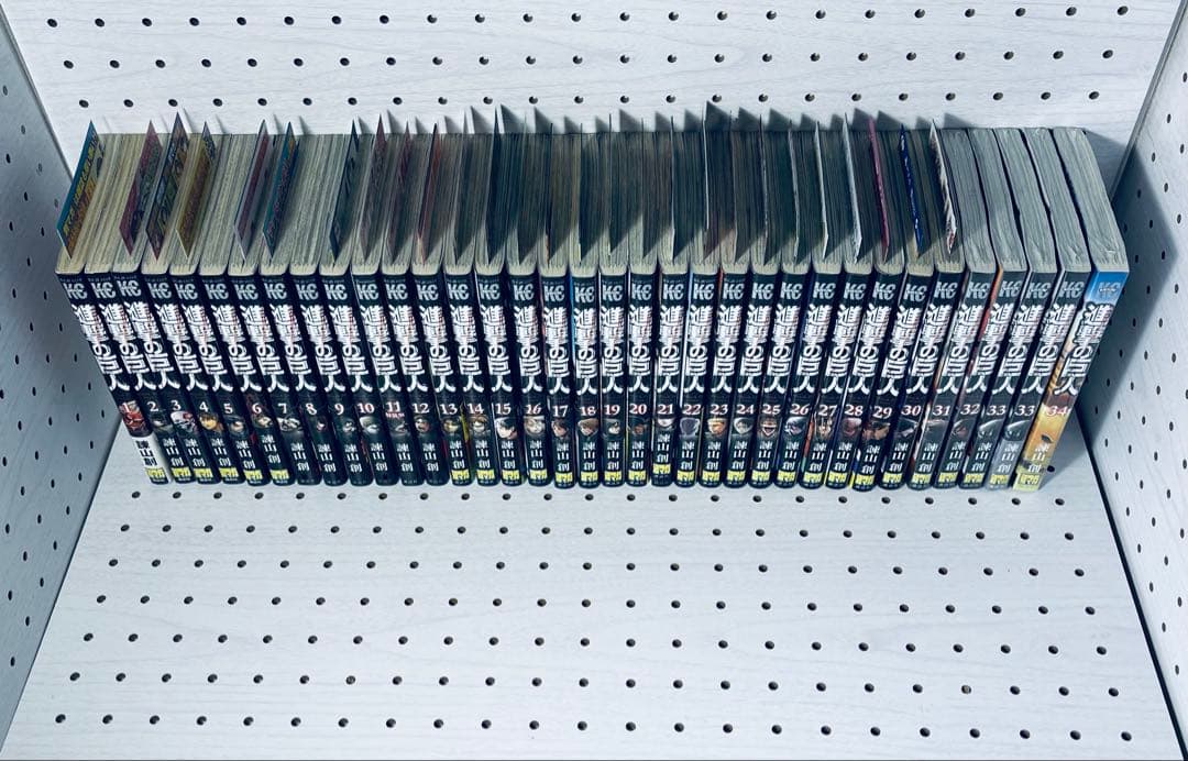 全巻初版！進撃の巨人 1 ~ 34巻完結セット　帯☆チラシ付き