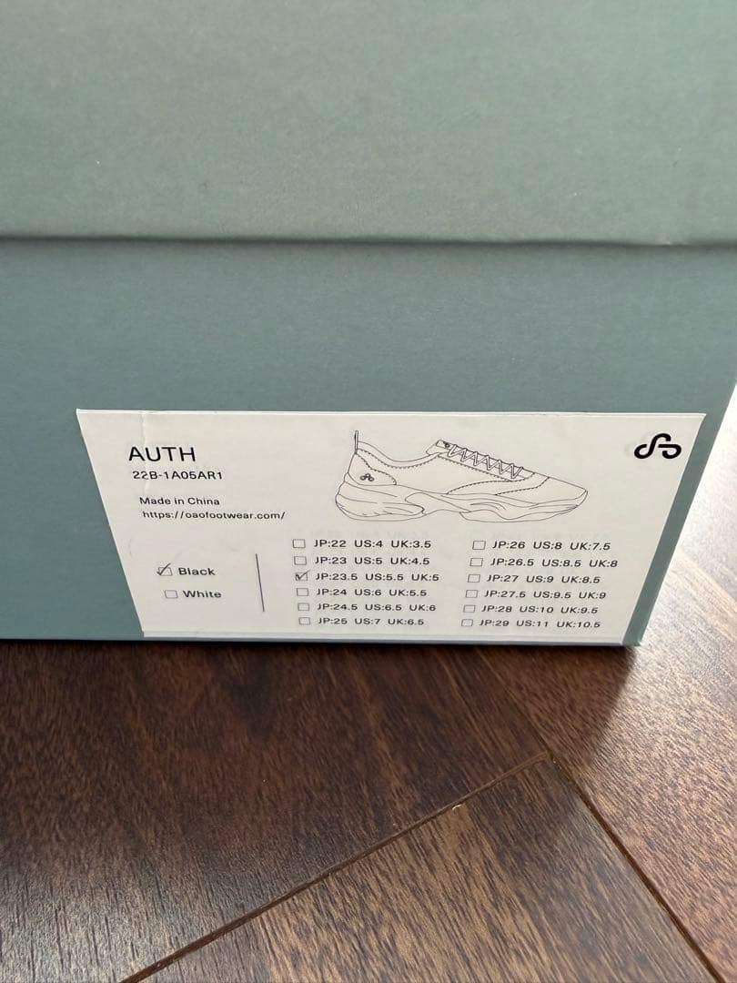 oao スニーカー　オーエーオー