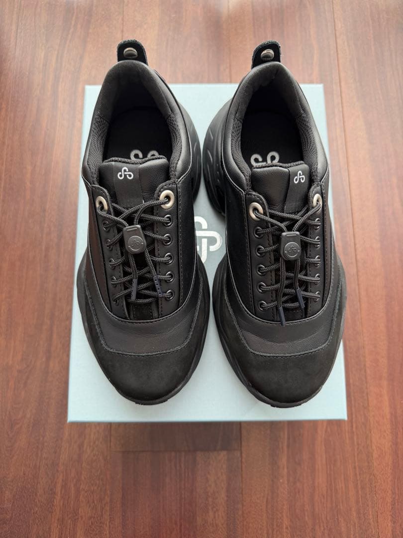 oao スニーカー　オーエーオー