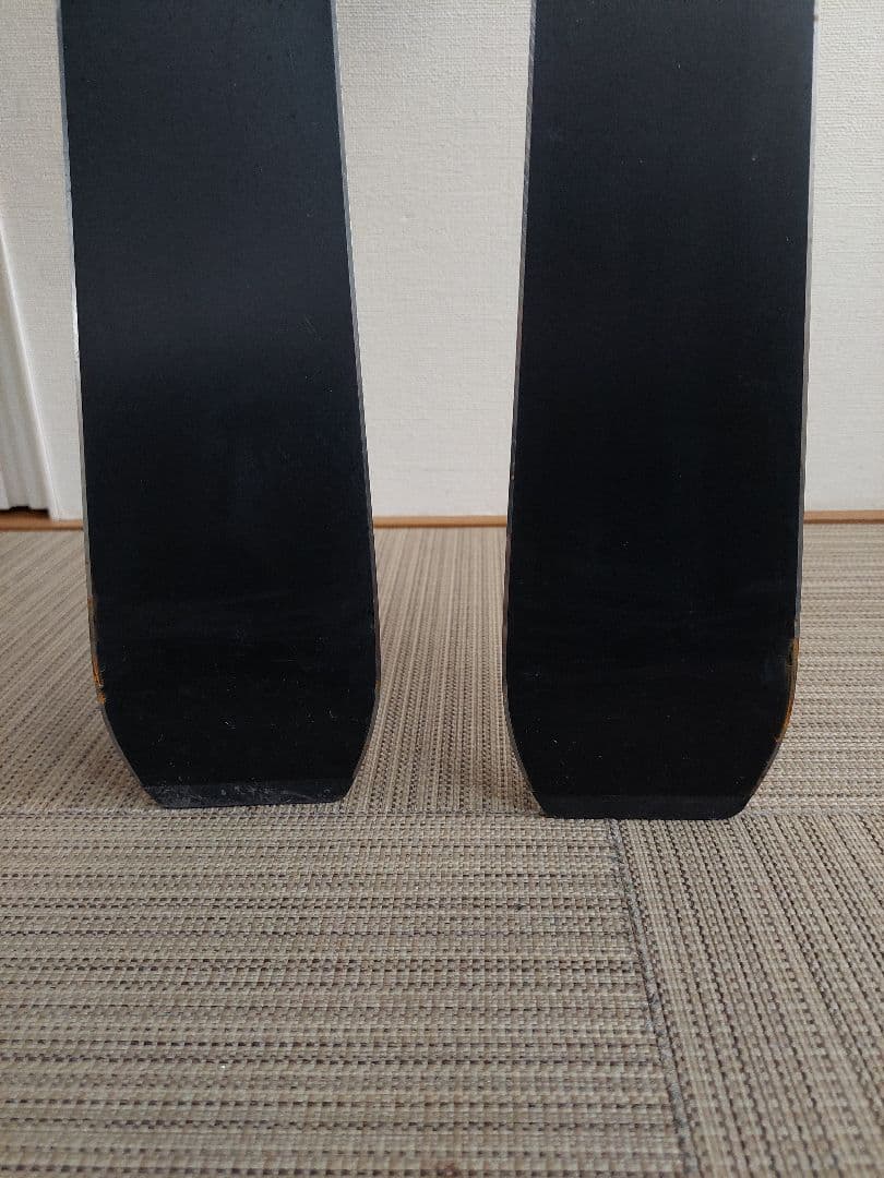 Atomic レッドスターJX スキー板