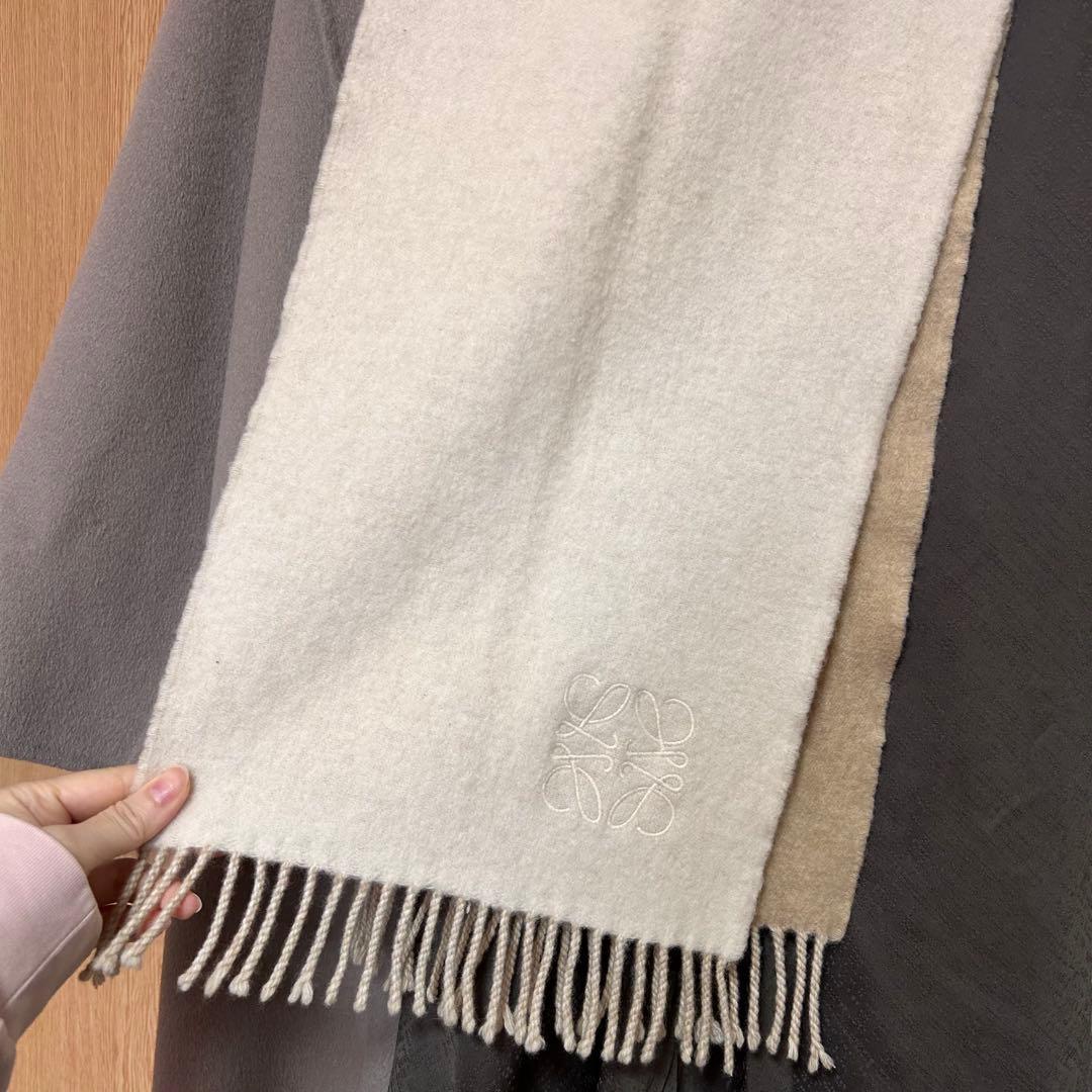 本日限定値下げ23000円→バイカラー　マフラー　スカーフ　ロエベ