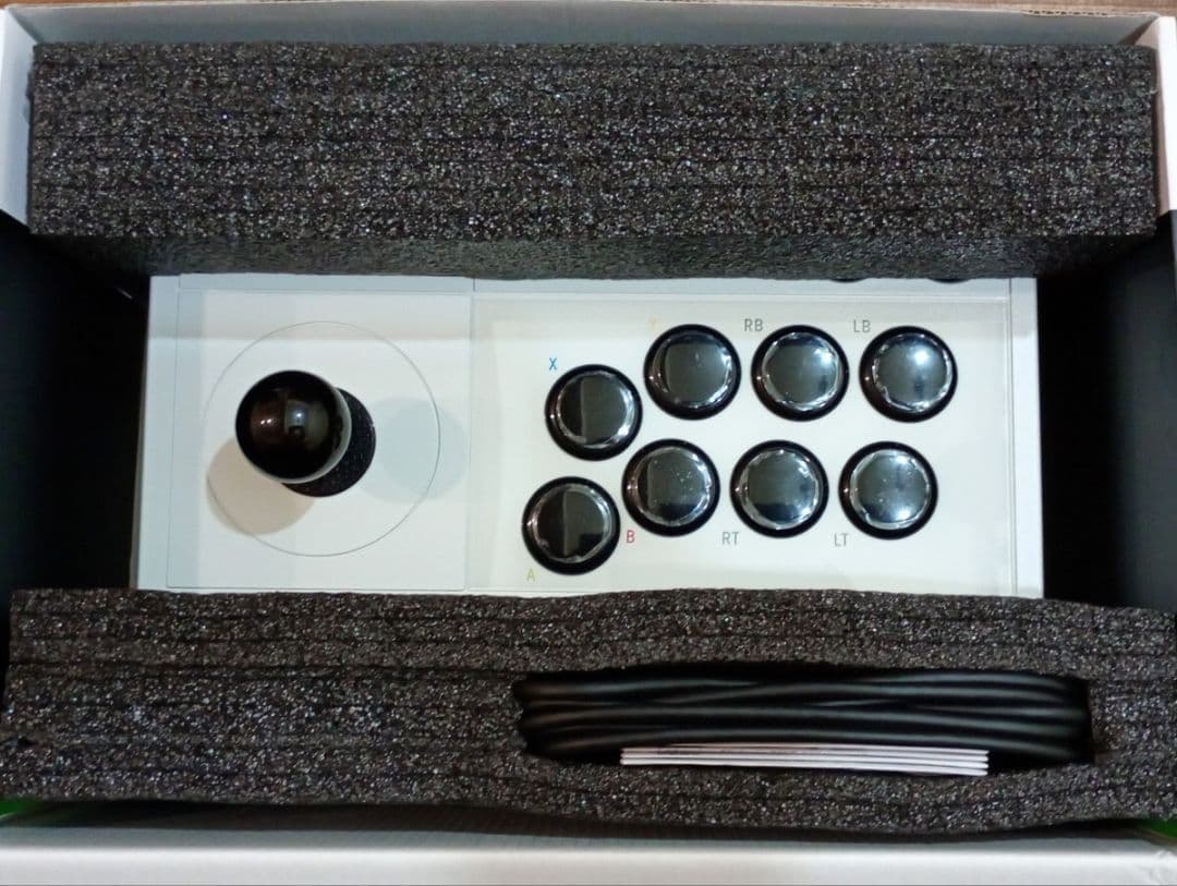 8BitDo アーケードスティック for Xbox コントローラー ホワイト