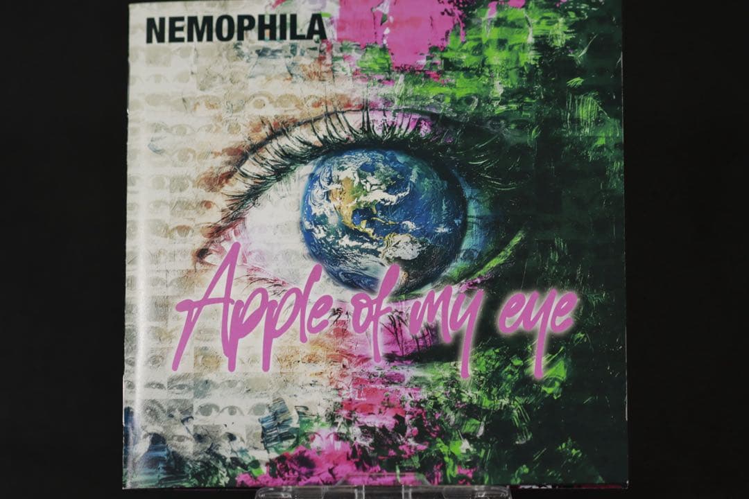 Apple of my eye NEMOPHILA サイン入りとピック