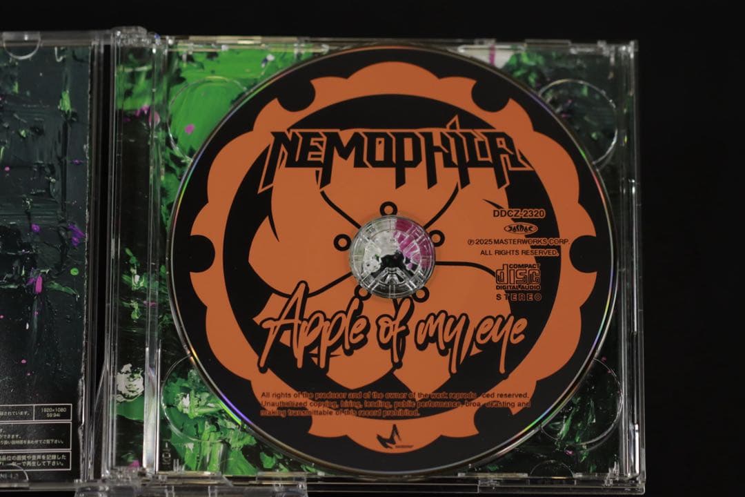 Apple of my eye NEMOPHILA サイン入りとピック