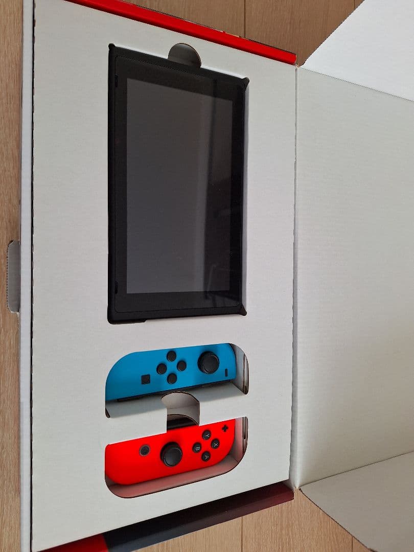 Nintendo Switch 本体 青/赤 ジョイコン付き