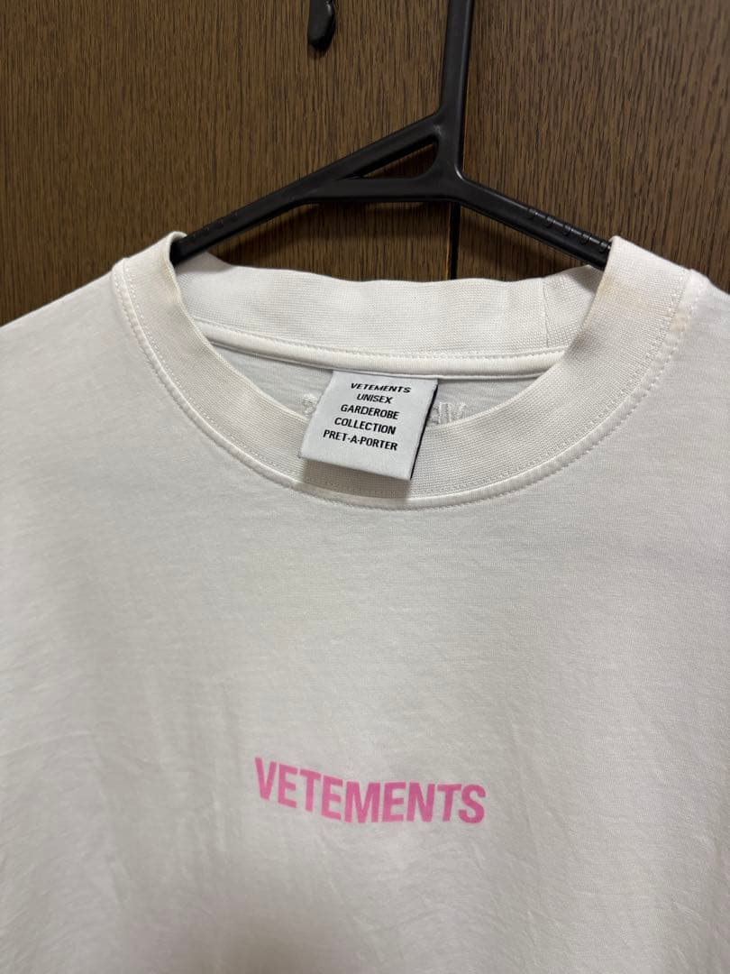 VETEMENTS ホワイトオーバーサイズ