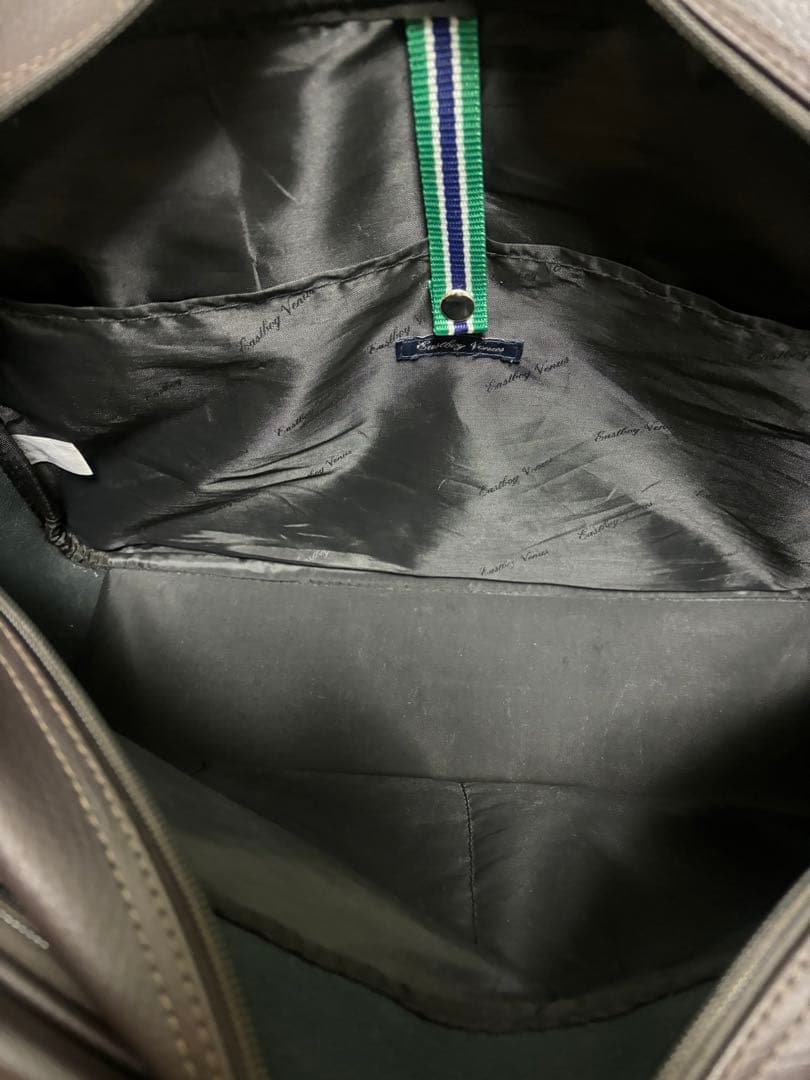 イーストボーイ　EASTBOY スクバ Venus チョコレート×シルバー 美品