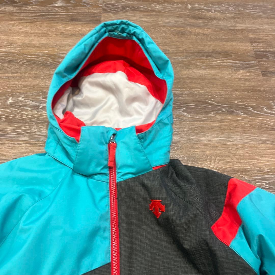 デサント　美品　　セットアップ　上下　スキーウェア　150 女の子　男の子