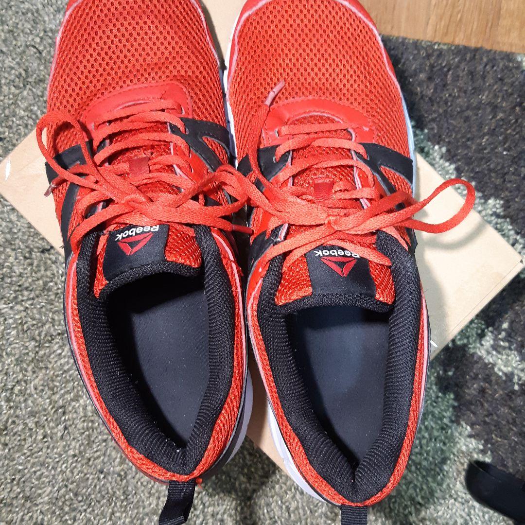 リーボック　Reebok　スニーカー