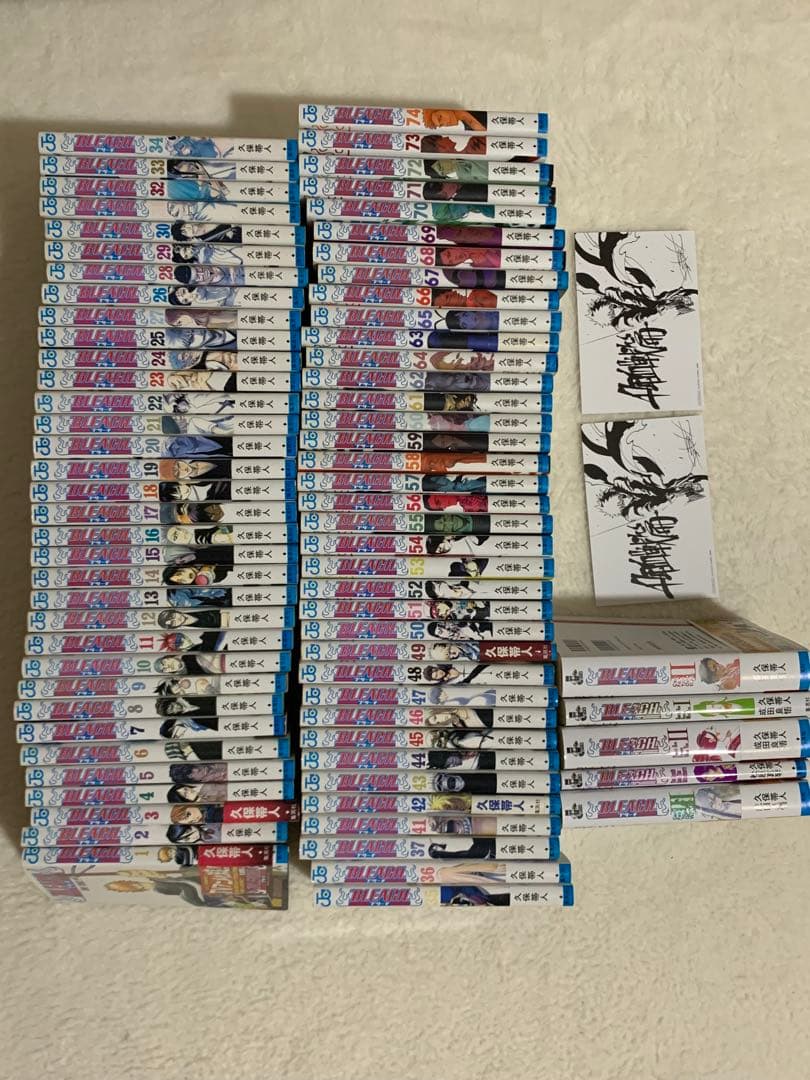 BLEACH 1巻〜37巻、41巻〜74巻、小説5冊、ポストカード