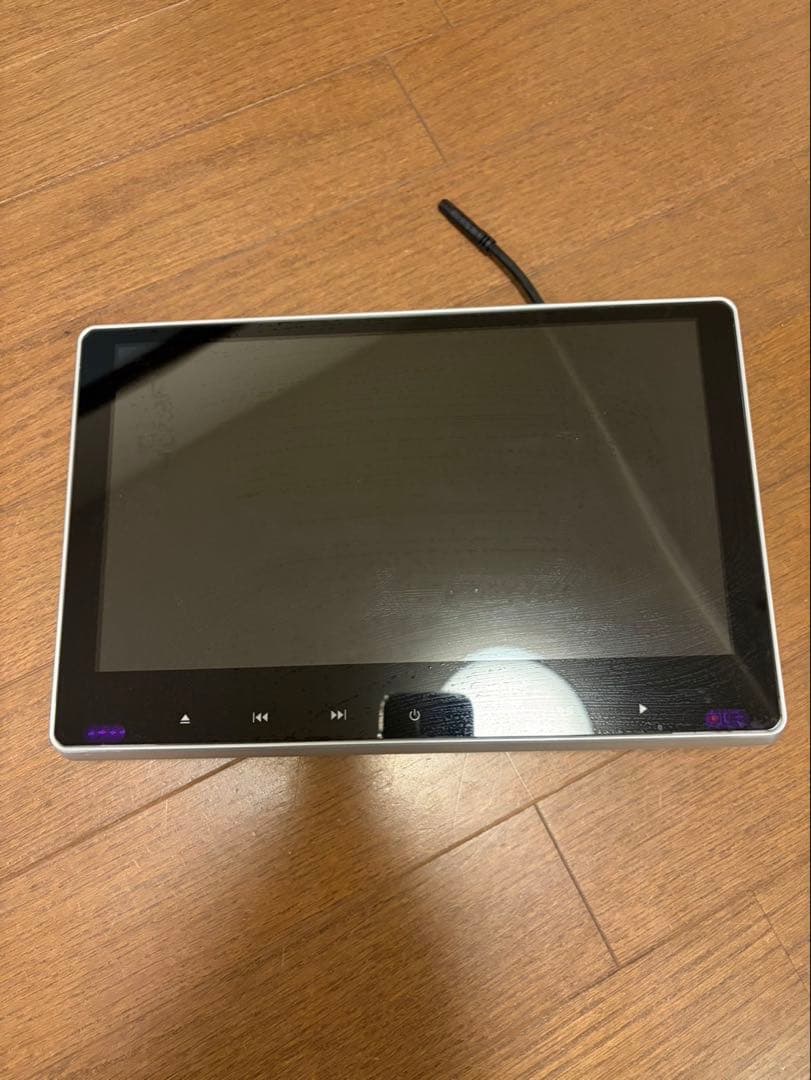 車載用モニター　DVDプレイヤー　リモコン付き