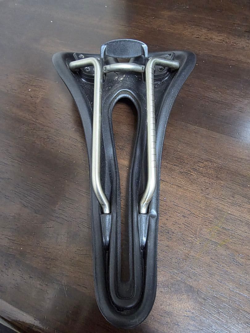 Selle SMP【セラ ＳＭＰ】 HELL【ヘル】 サドル