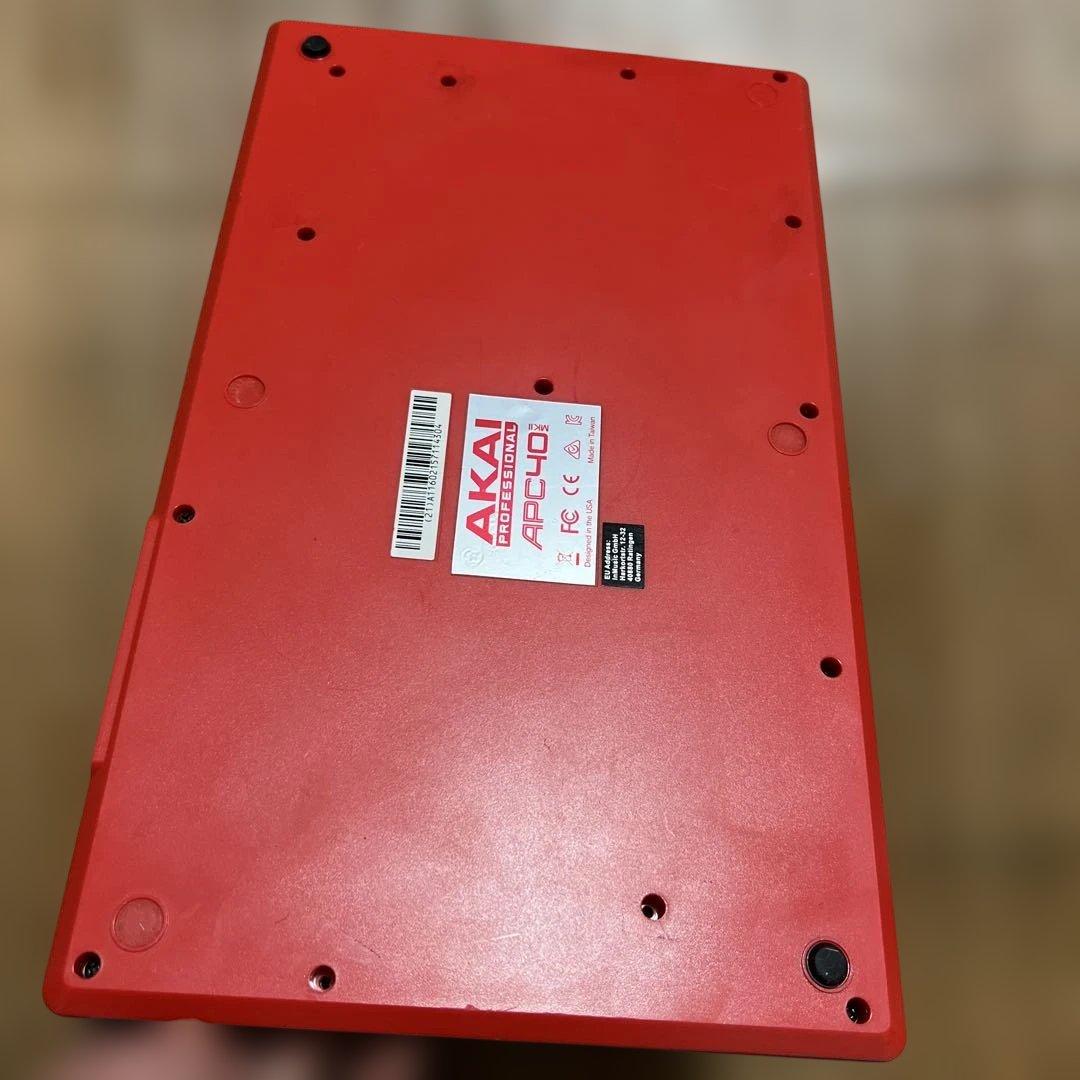 AKAI APC40 MIDIコントローラー中古品です。