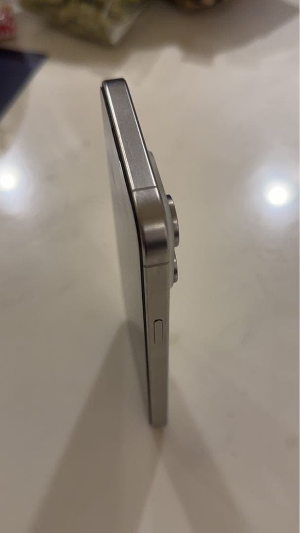 iPhone 15 Pro Max 512GB 海外版simフリー