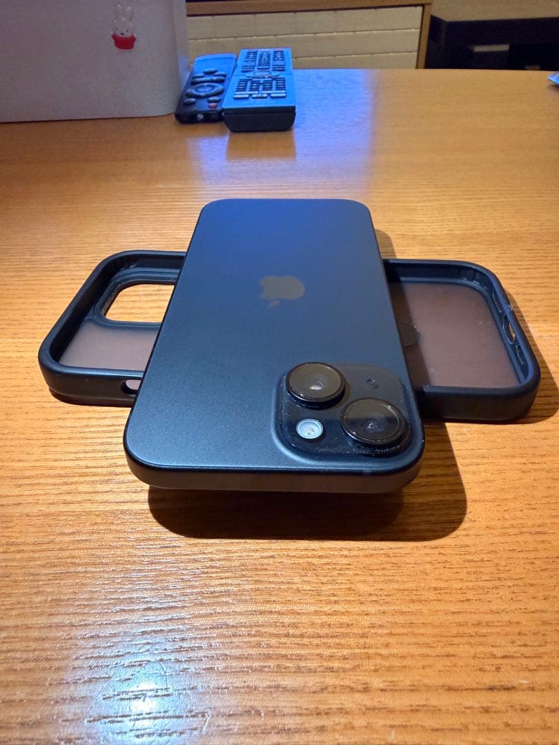 iPhone15 256GB ブラック　SIMフリー　美品中古