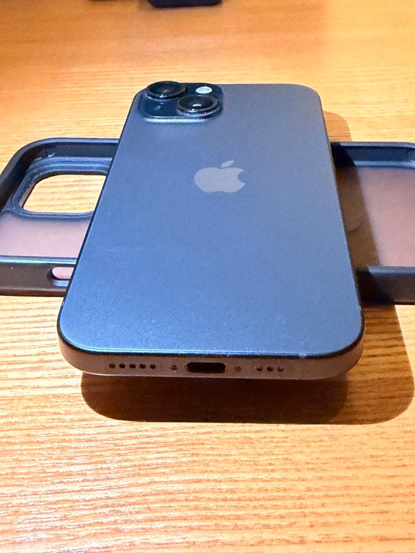 iPhone15 256GB ブラック　SIMフリー　美品中古