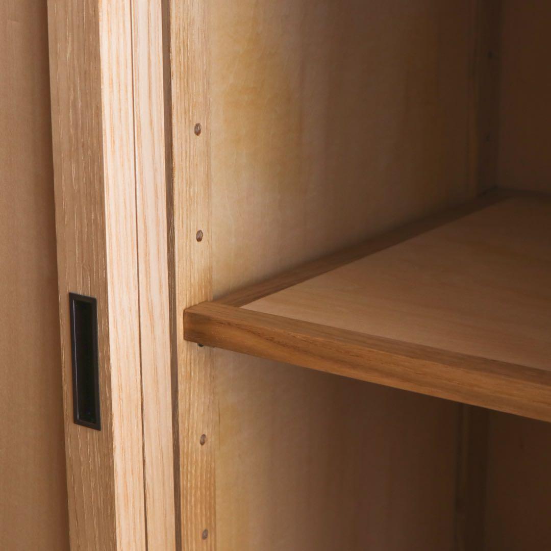pey　栗の引き戸キャビネット