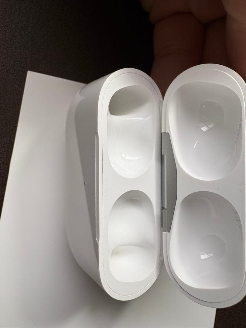 AirPods Pro2 本体 充電ケース付き