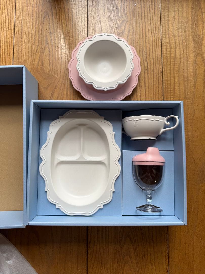 Reale ベビー用食器セット