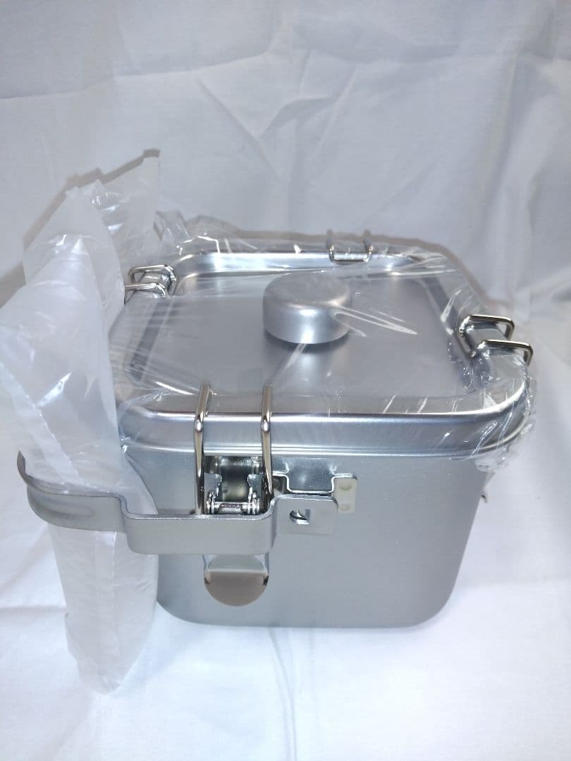 【新品未使用】仔犬印 角型給食缶ミニ 巾着バッグ、ミトン、コースター付き