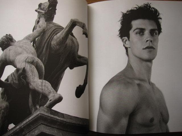 アート・デザイン・音楽 Roberto Bolle An Athlete in Tights