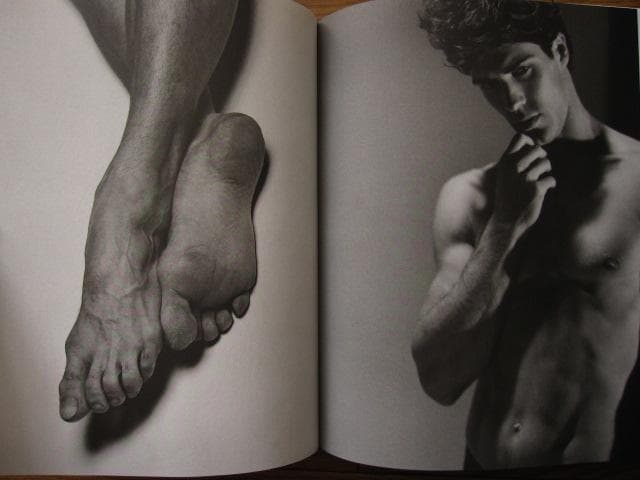 アート・デザイン・音楽 Roberto Bolle An Athlete in Tights