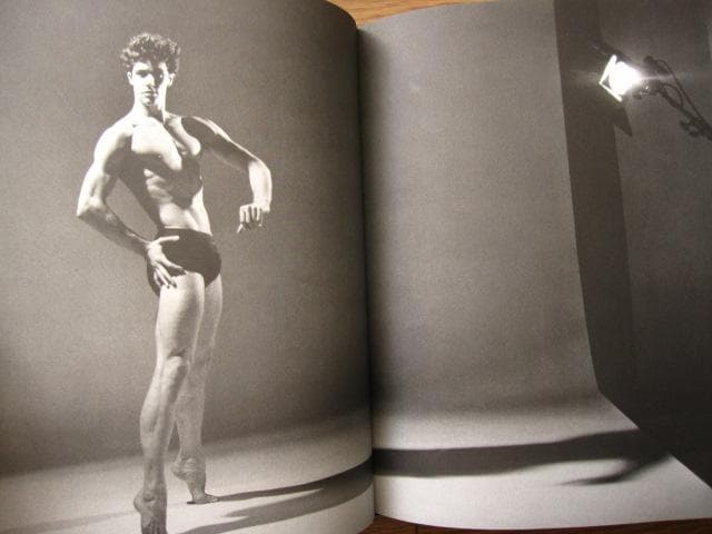 アート・デザイン・音楽 Roberto Bolle An Athlete in Tights