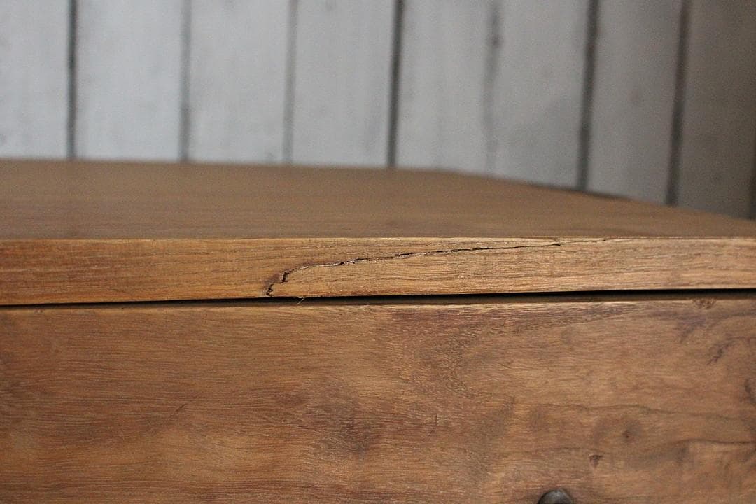 味のある古い木製の引き出し4杯　チェスト　桐箪笥　タンス　古家具　古民家