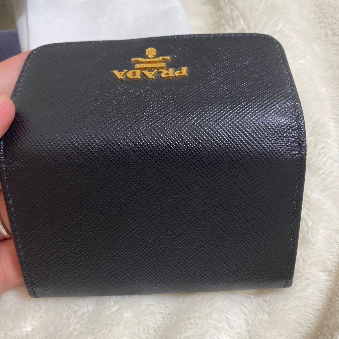 PRADA サフィアーノレザー ブラックキーケース