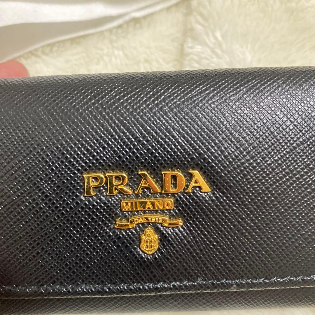 PRADA サフィアーノレザー ブラックキーケース
