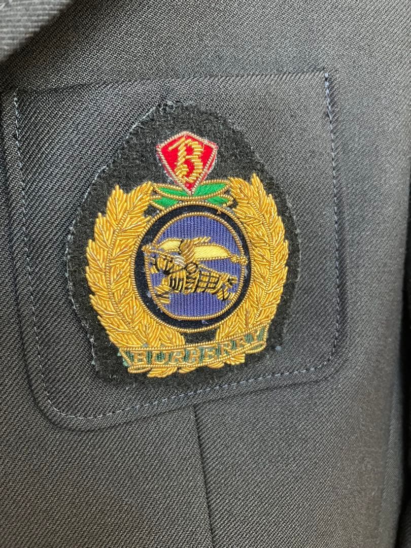 バーバリーロンドン　紺ブレザー　120 金ボタン