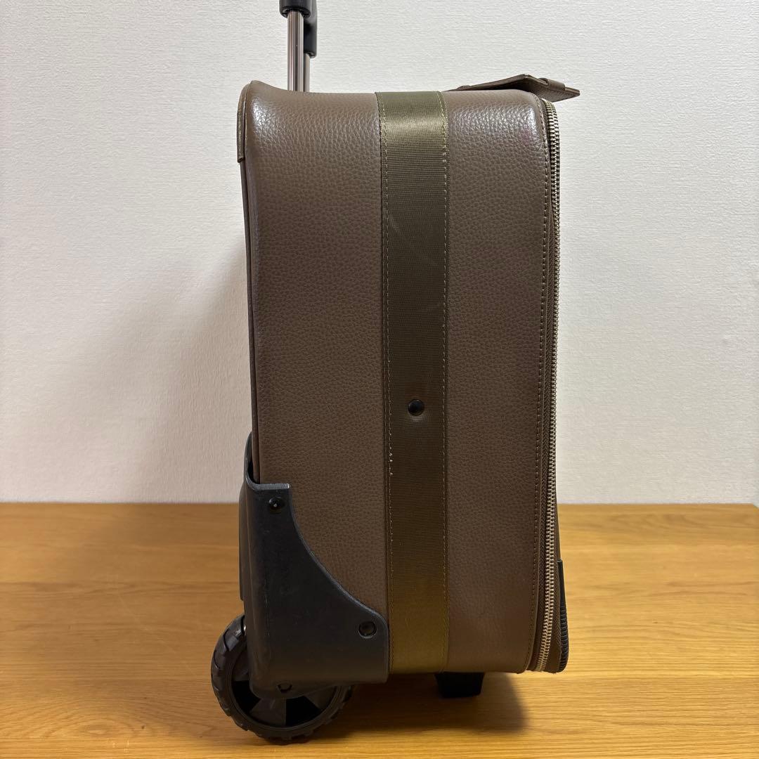 ユナイテッドアローズ　YUKINO キャリーバッグ　スーツケース　レザー