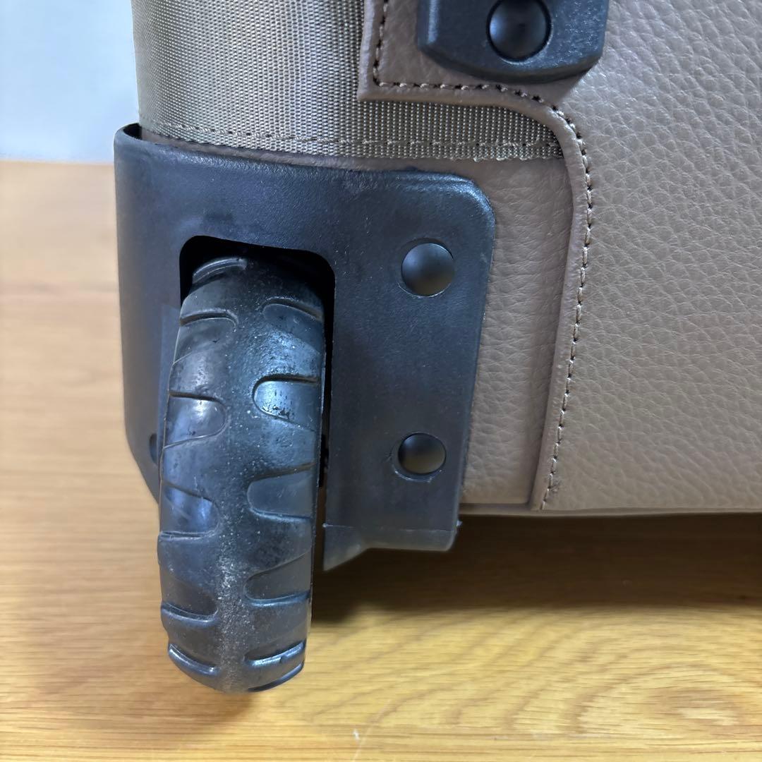 ユナイテッドアローズ　YUKINO キャリーバッグ　スーツケース　レザー