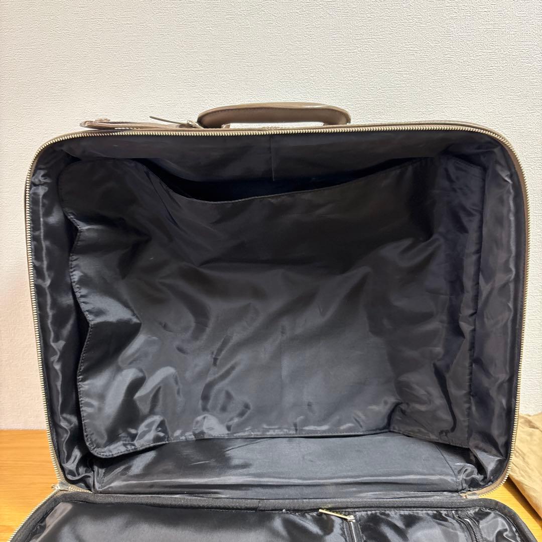 ユナイテッドアローズ　YUKINO キャリーバッグ　スーツケース　レザー