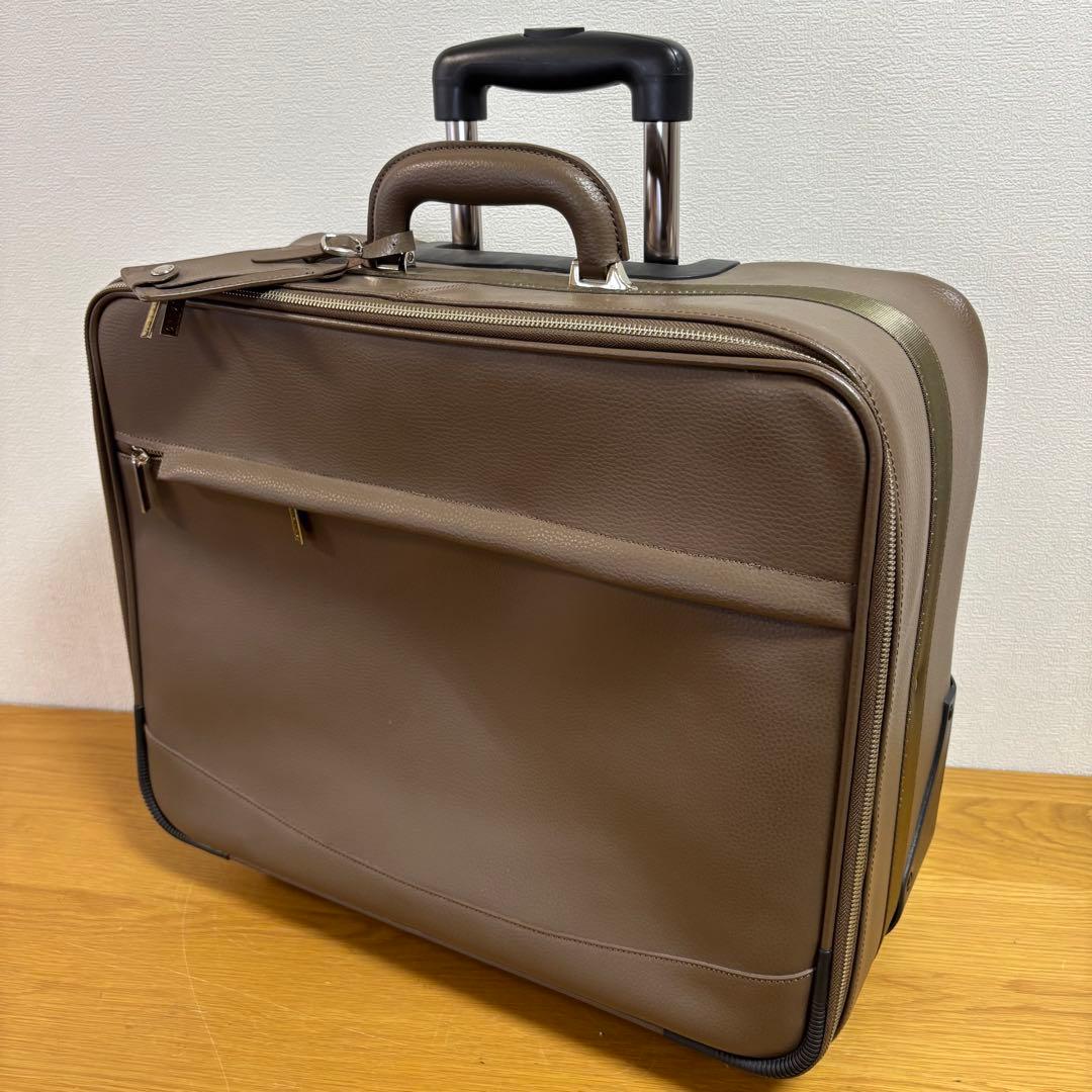 ユナイテッドアローズ　YUKINO キャリーバッグ　スーツケース　レザー
