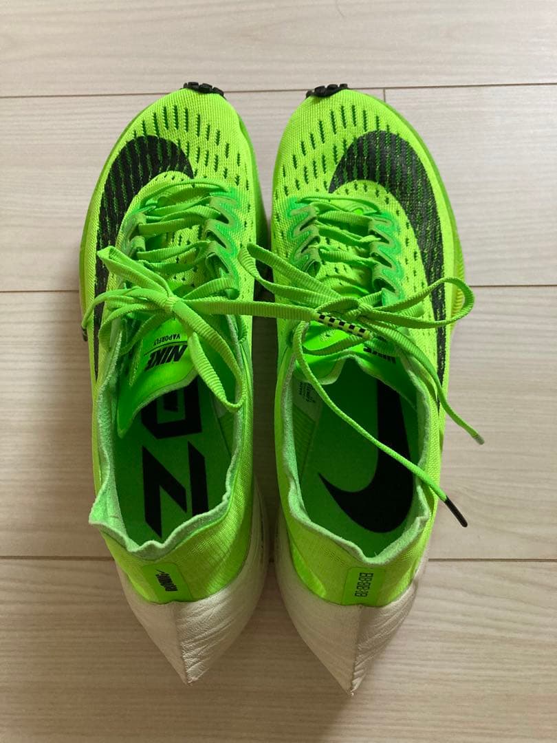 NIKE ヴェイパーフライ　ネクスト％