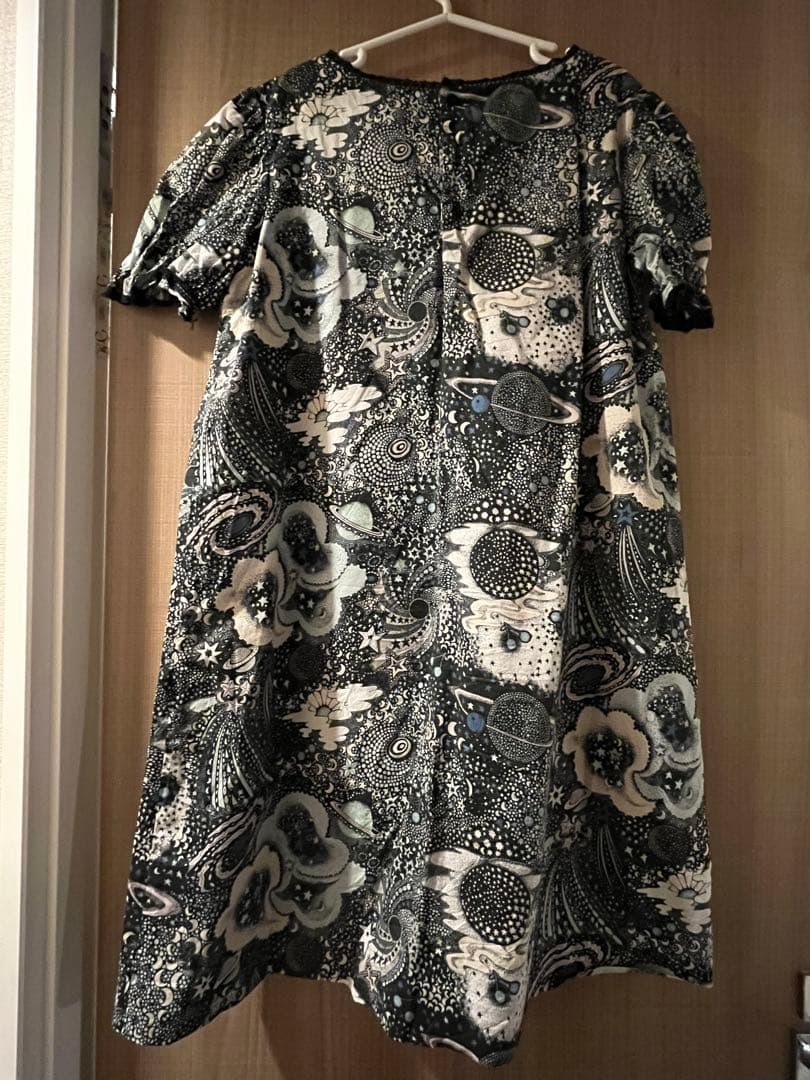 美品　ボンポワン　リバティワンピース