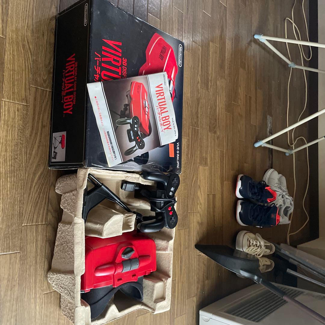 希少バーチャルボーイ　ソフト2個付き。箱、説明書付きです。