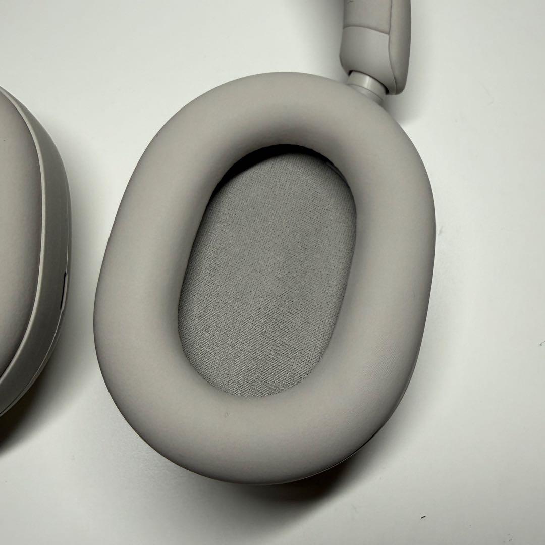 SONYワイヤレスヘッドホンwh-1000xm5 プラチナシルバー